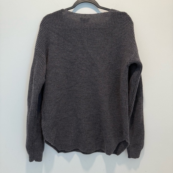 Aritzia Wilfred Free 100% Merino Wool V-Neck Sweater  Waffle Knit SZ M - Picture 7 of 12